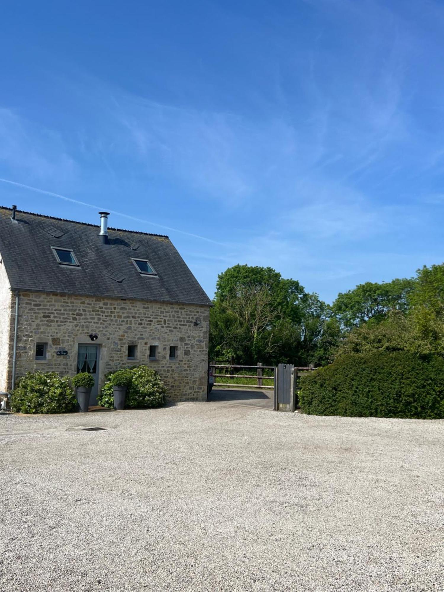 La Forge, Gite Familial,A Sainte Mere Eglise Villa Exteriör bild